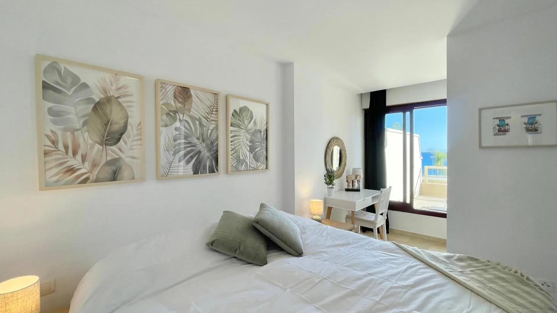 Luxury, Frontline Burriana Beach, 内尔哈
